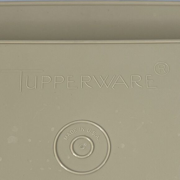 Vintage Original Tupperware Deviled Egg Carrier / Holder - Harvest Gold - Picture 3 of 10